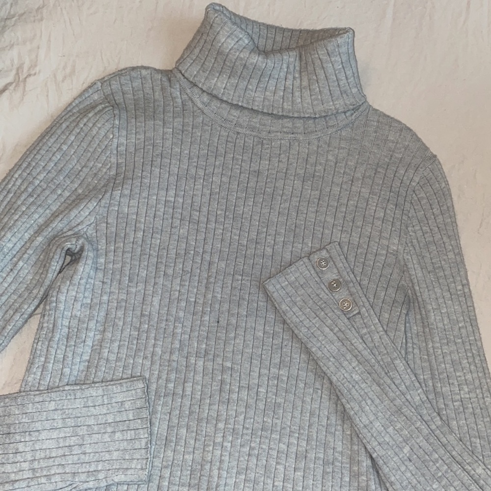 Croft and Barrow Soft Grey Turtleneck Sweater